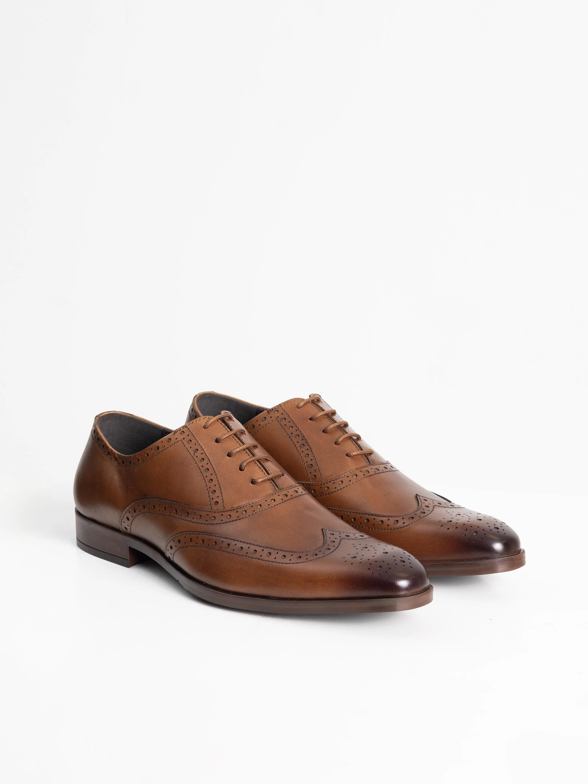 ZAPATO OXFORD FULL BROGUE MARRÓN - Image 3