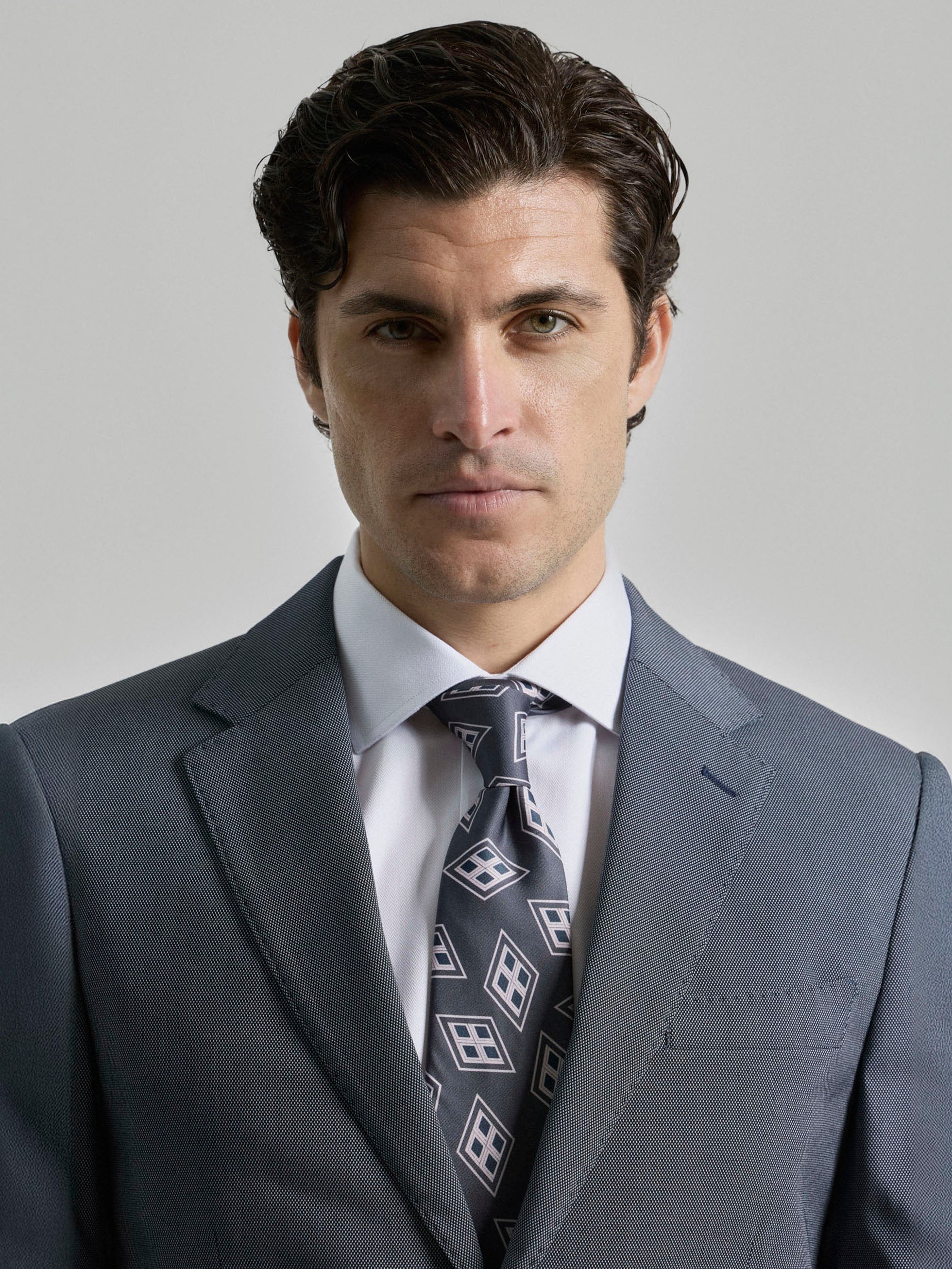 TRAJE OJO DE PERDIZ GRIS - Image 4