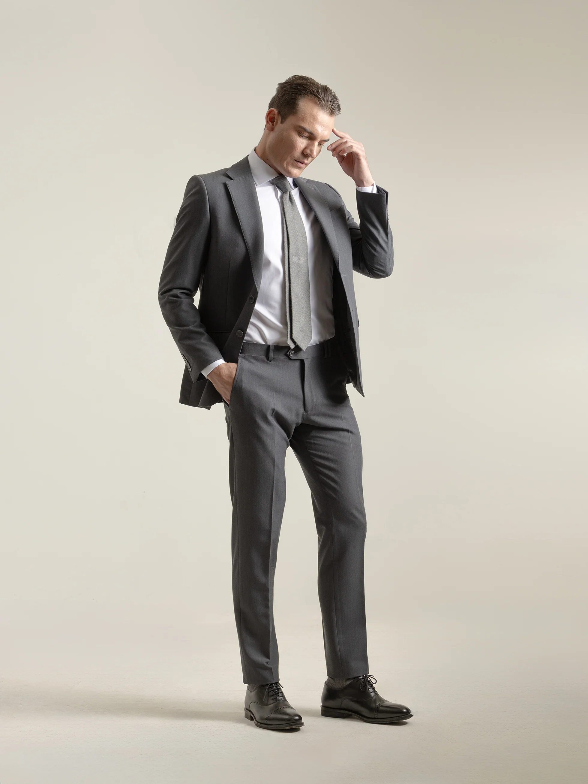 PANTALÓN NON IRON GRIS - Image 5