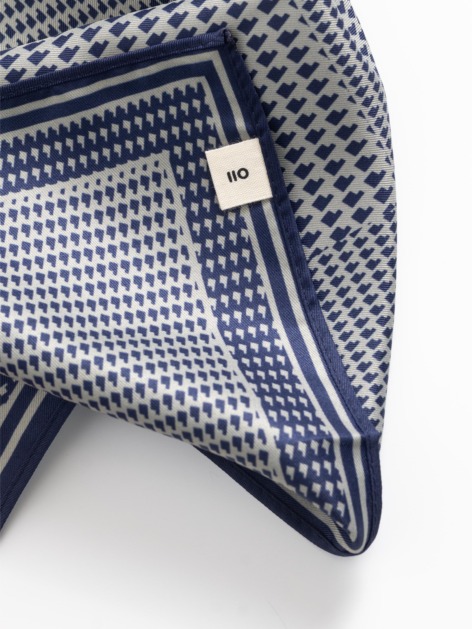 PAÑUELO DE BOLSILLO ESTAMPADO MARINO - Image 4