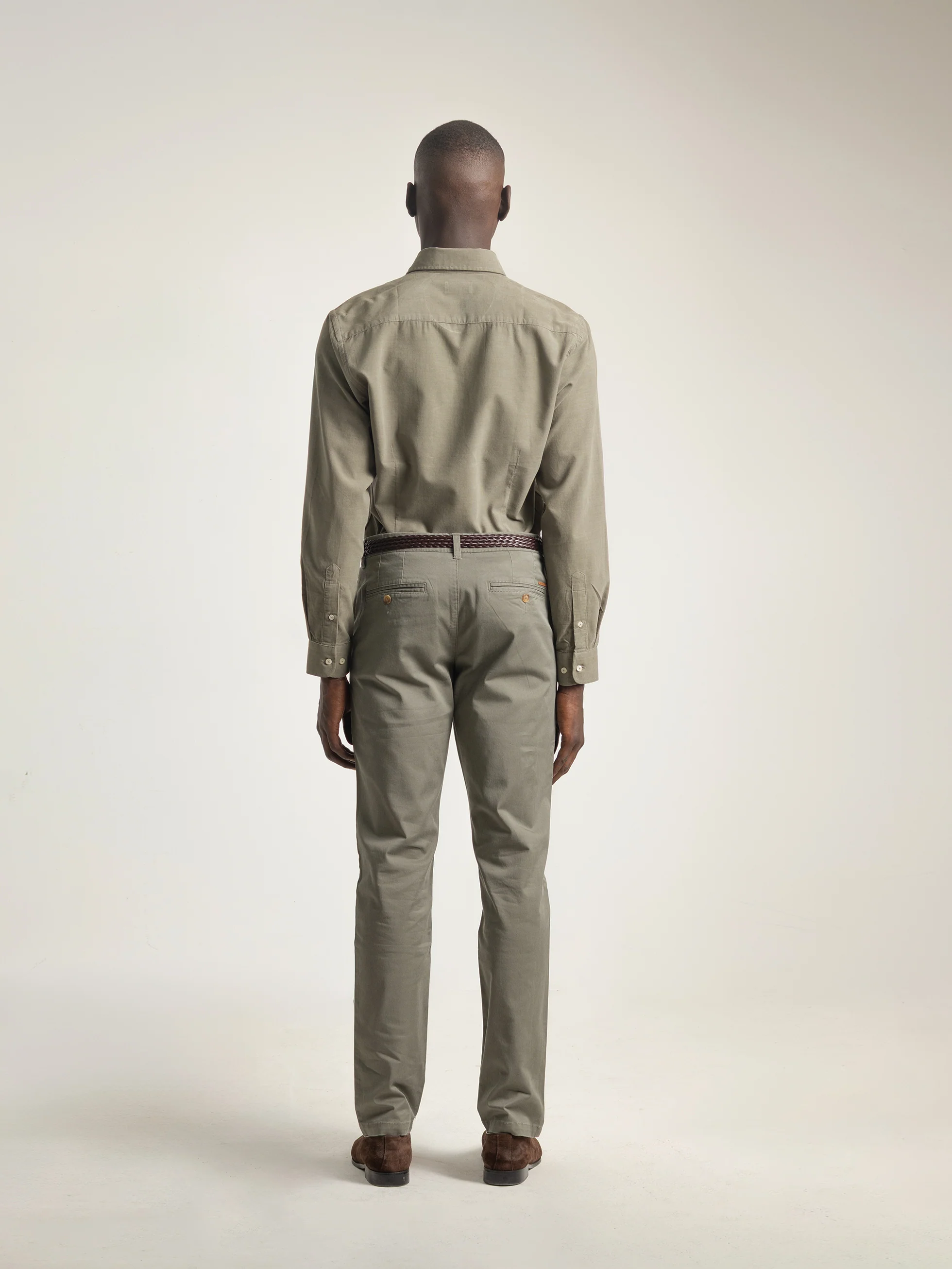 PANTALÓN CHINO VERDE MUSGO - Image 4