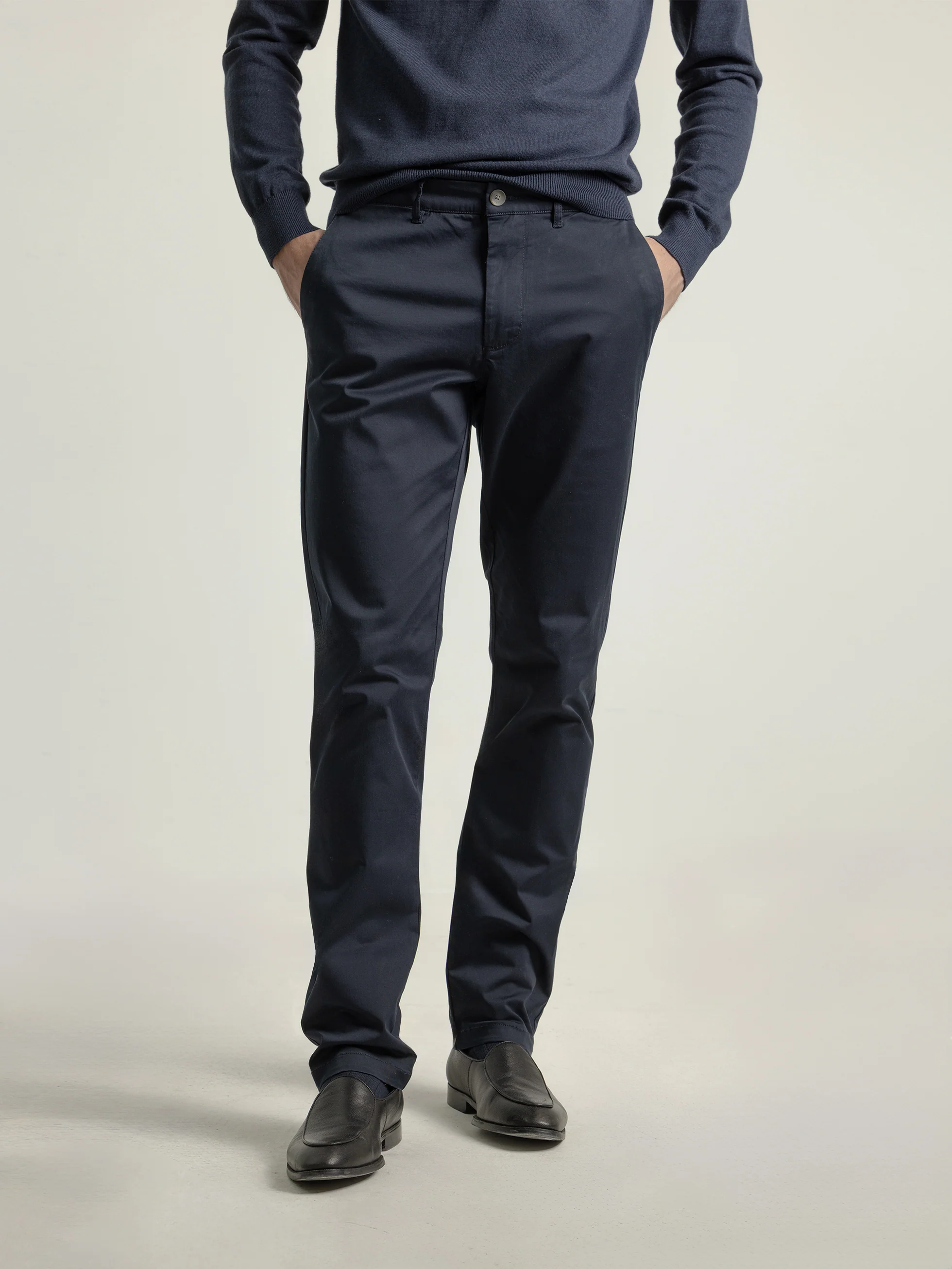 PANTALÓN CHINO MARINO - Image 3