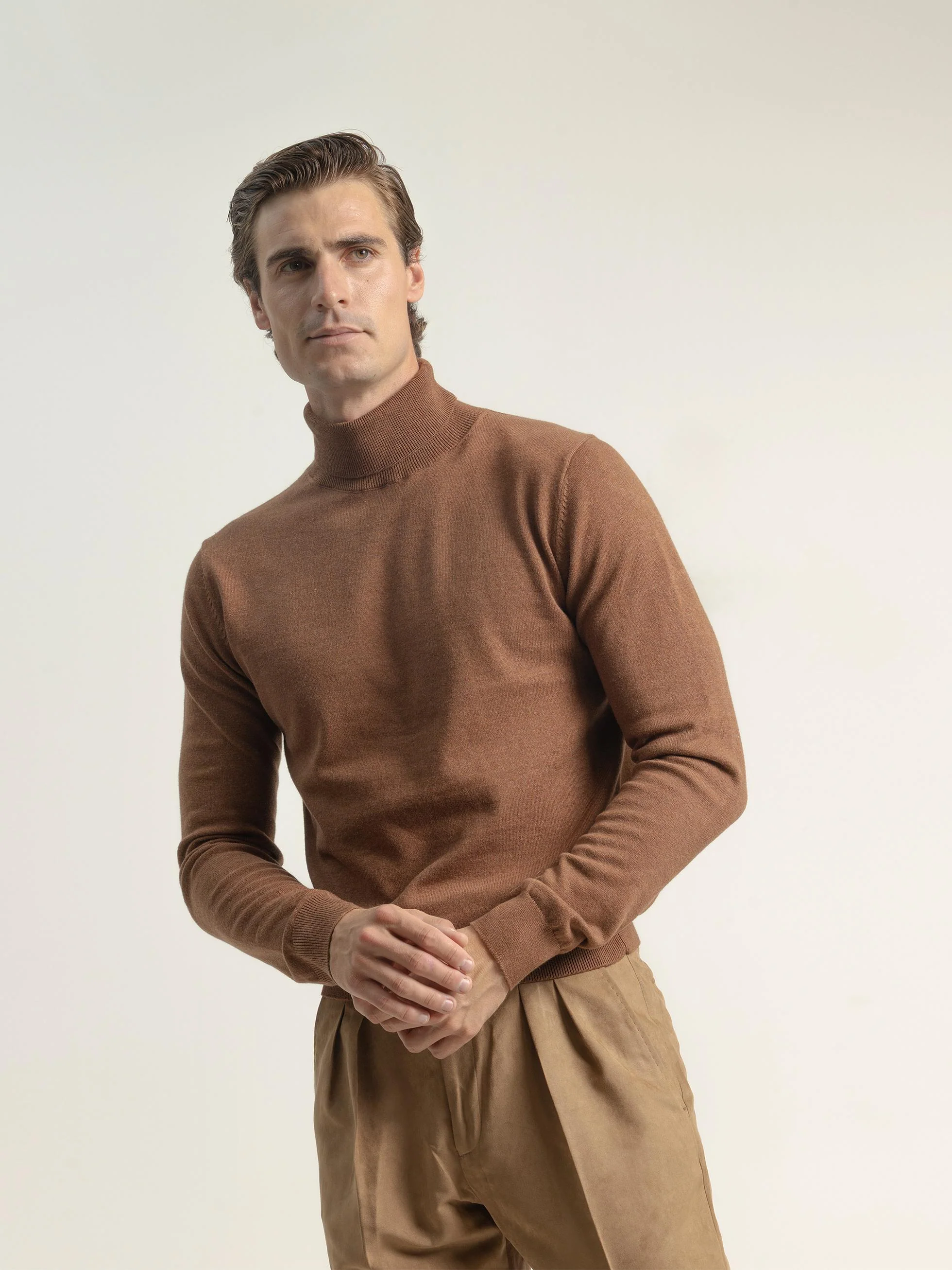 JERSEY CUELLO ALTO CARAMELO - Image 3