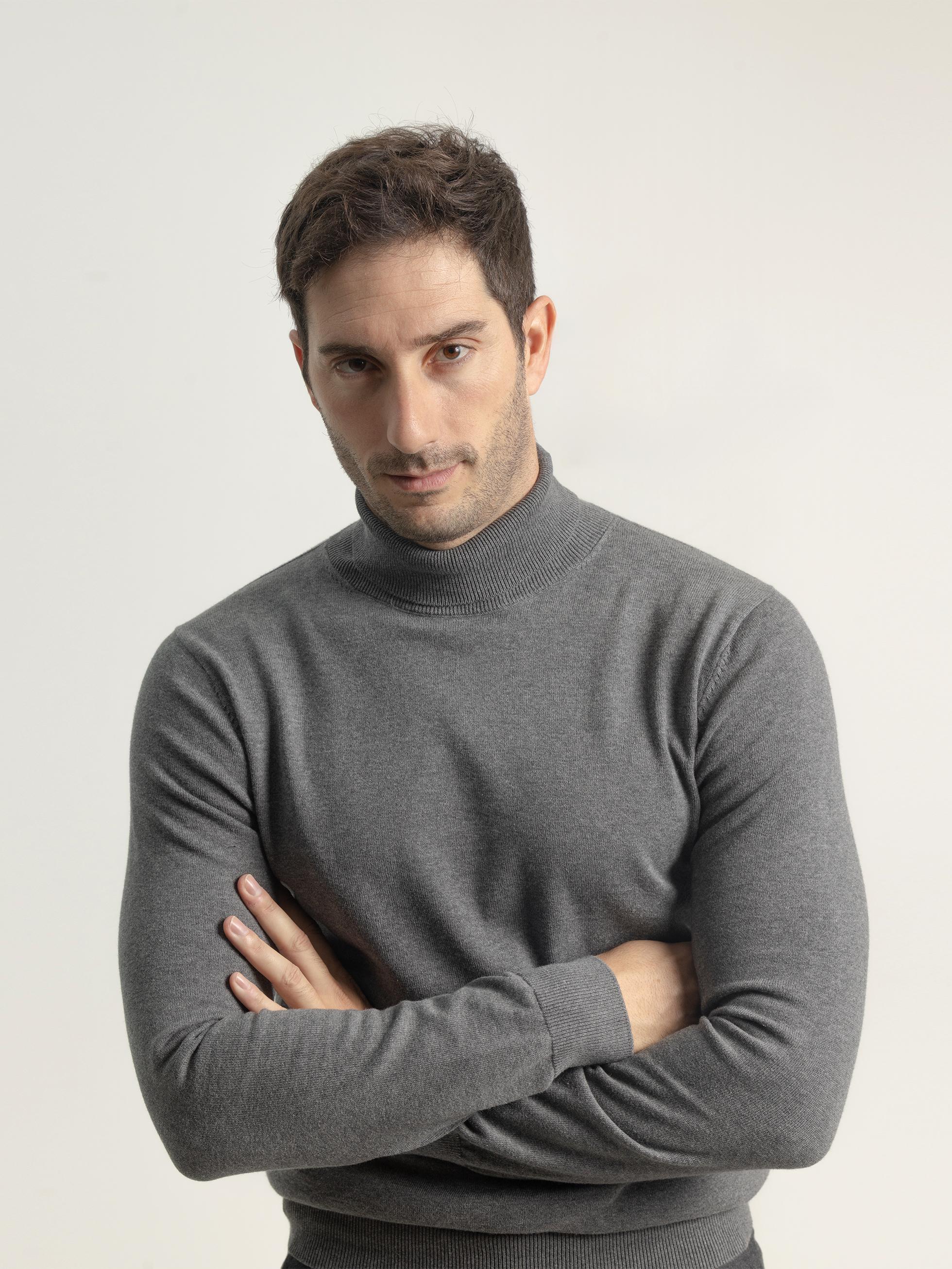 JERSEY CUELLO ALTO GRIS - Image 3