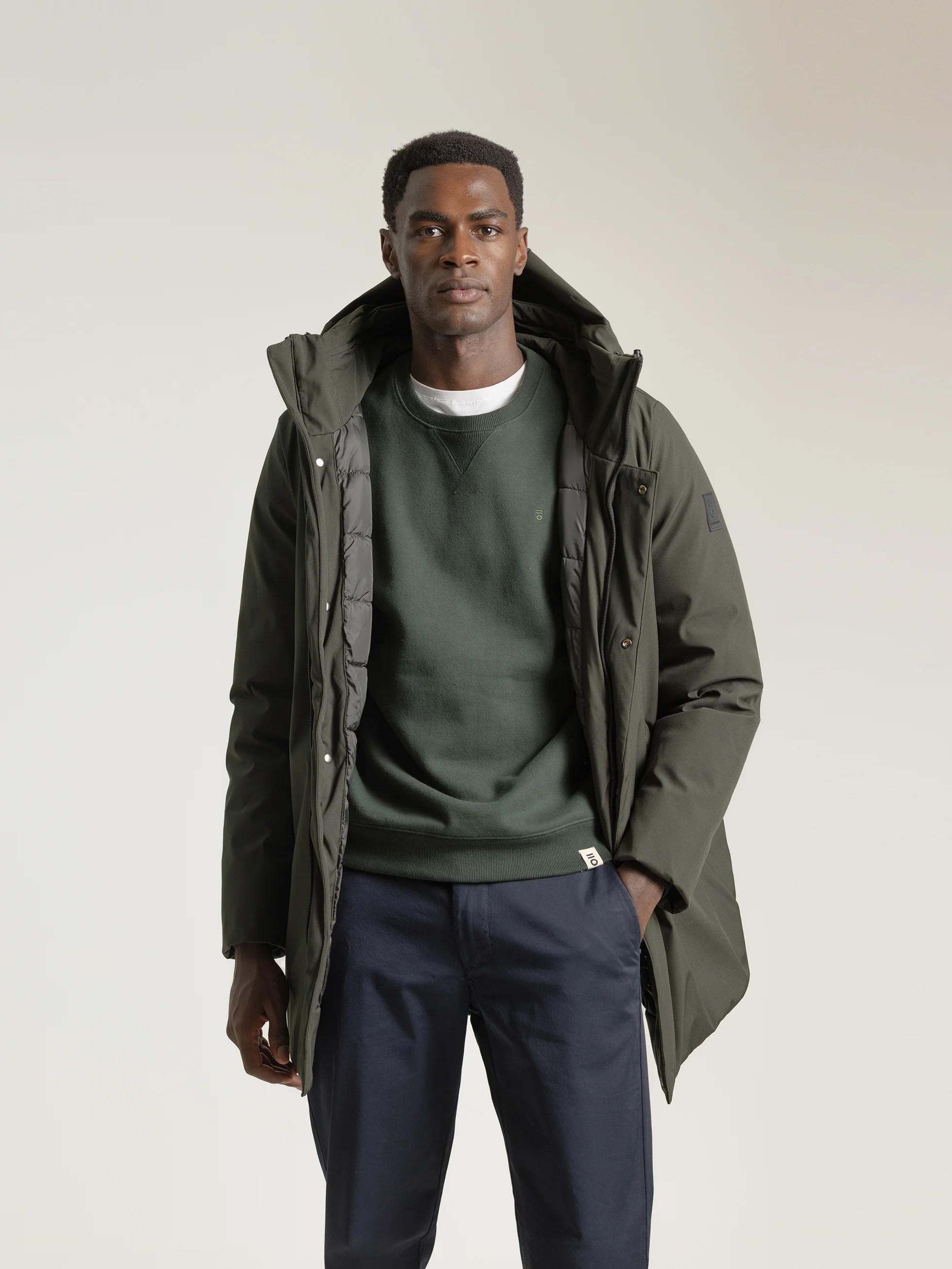 PARKA TÉCNICA CAPUCHA VERDE OSCURO