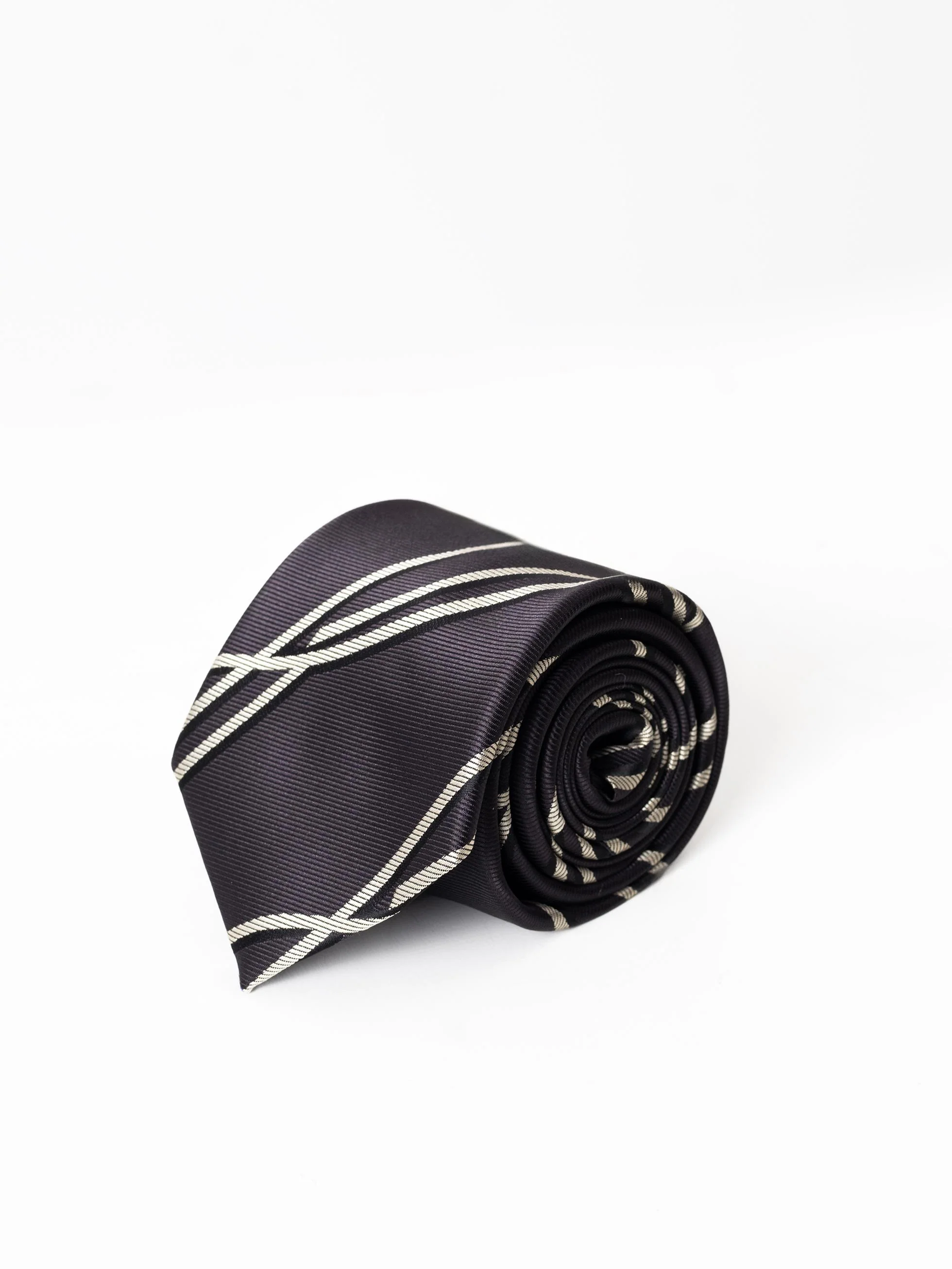 CORBATA MOTIVOS NEGRA