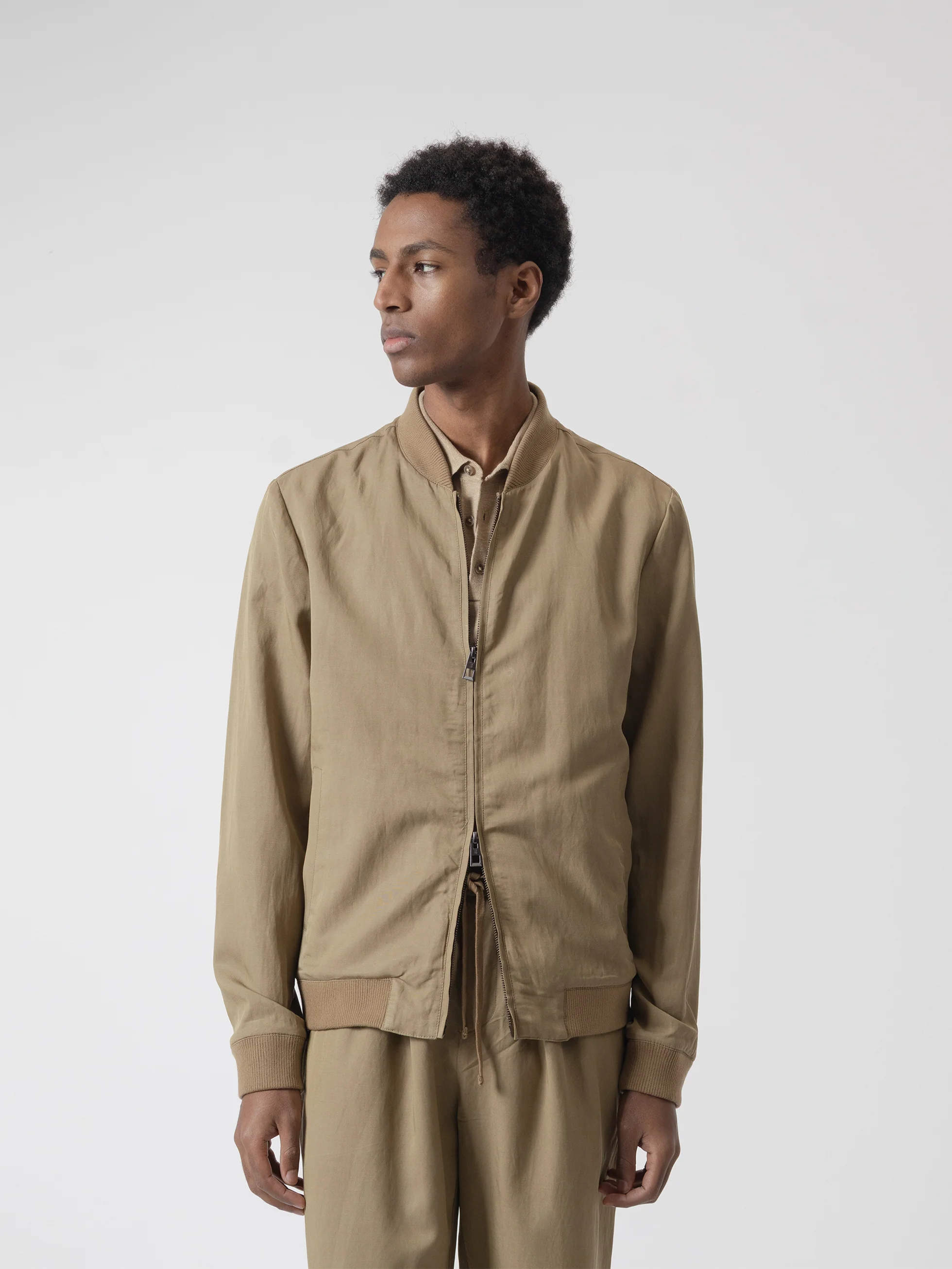 CAZADORA BOMBER LINO CAMEL - Image 3